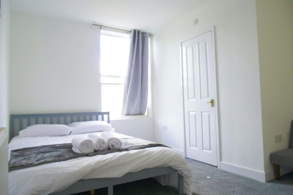 Discover Your Cozy Haven A Perfect Getaway Appartamento Leamington Spa